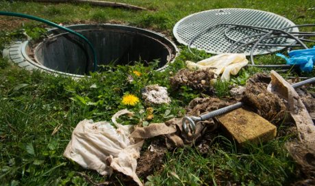 Pourquoi l'eau remonte dans les canalisations ?